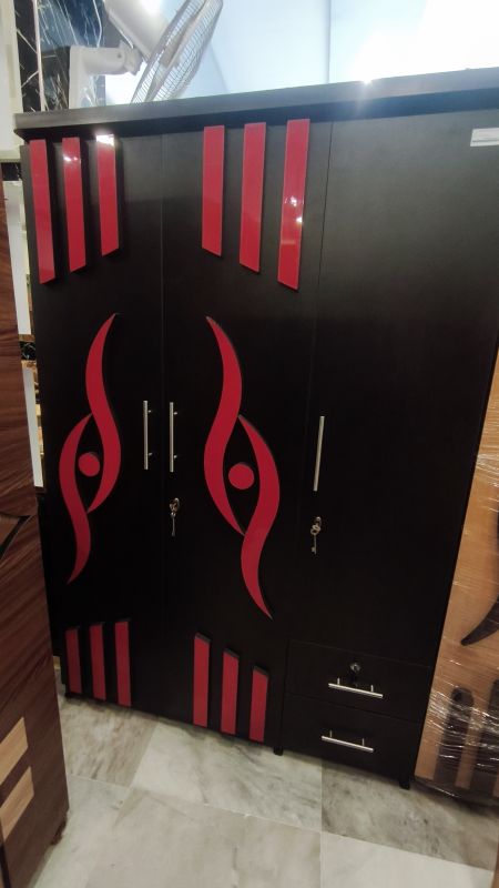 LIFESTYLE S TYPE 3 DOOR WARDROBE