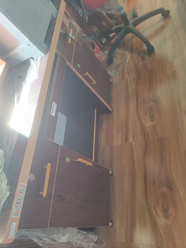 LIFESTYLE DOUBLE SIGHT OFFICE TABLE